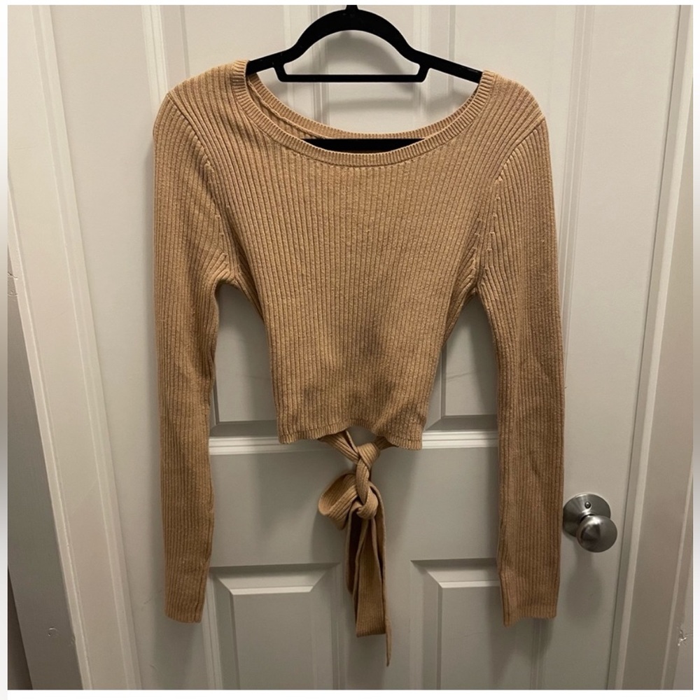 Hollister khaki sweater shirt